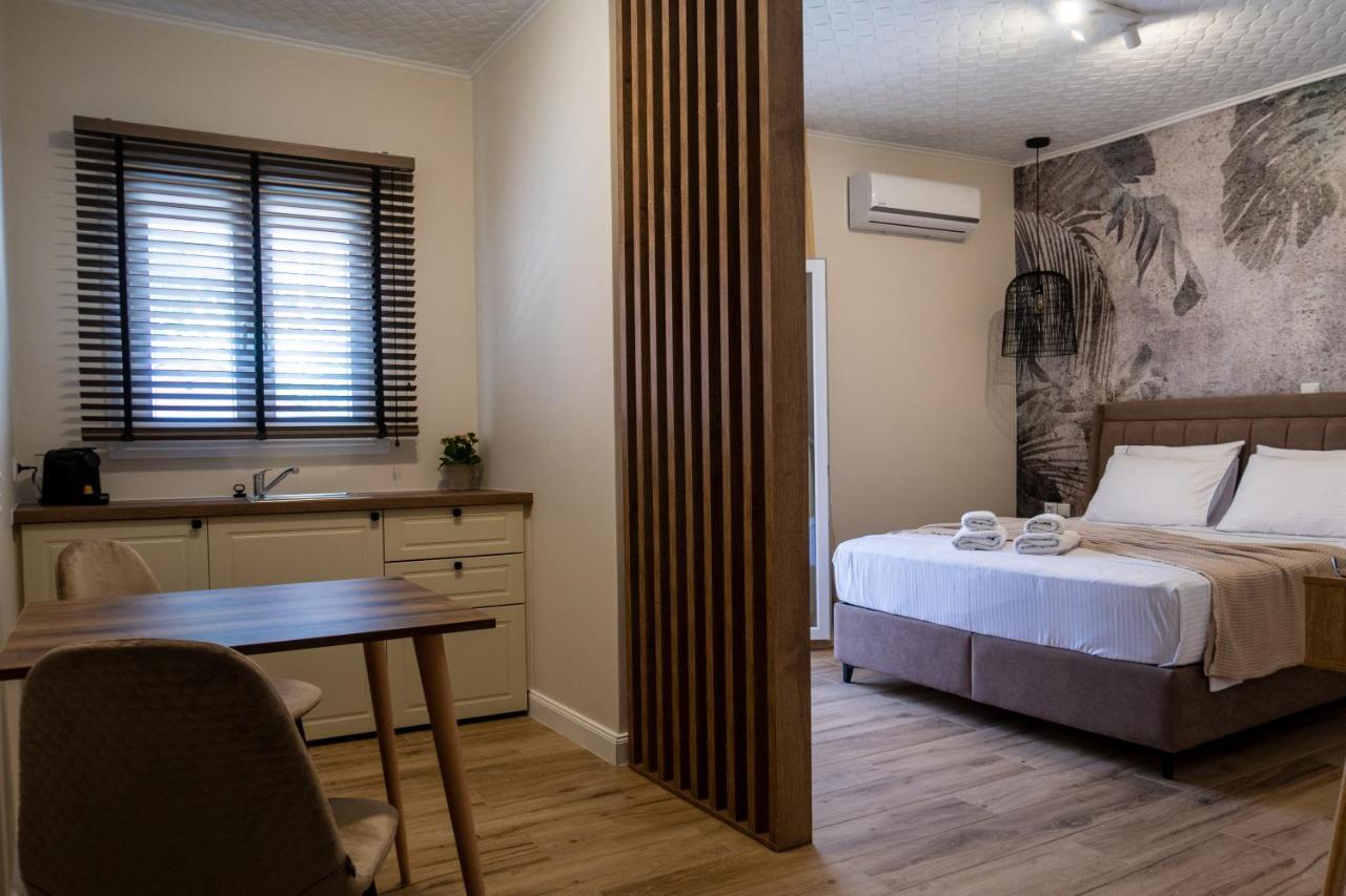 Cristina Apartments Ґайос Екстер'єр фото